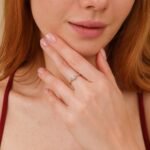 18K Solid Gold Diamond and Aquamarine Engagement Ring - Image 4