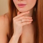 18K Solid Gold Emerald and Natural Diamond Flower Ring - Image 3