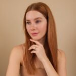 18K Solid Gold Emerald and Natural Diamond Garland Ring - Image 4