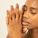 18K Solid Gold Triple Natural Diamond Cluster Ring - Image 5