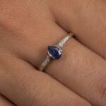 18K Solid Gold Sapphire Ring - Image 2