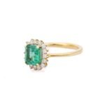 18K Solid Gold Emerald Ring - Image 6