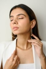 14K Solid Gold Multi Sapphire Choker Necklace - Image 5