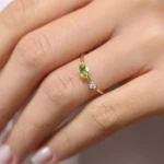 14K Solid Gold Oval Peridot and Diamond Ring - Image 8