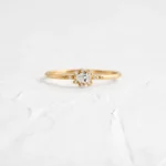 花瓣落下戒指 18K金女士戒指