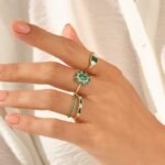 14K Solid Gold Emerald Floral Ring - Image 3