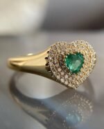 18K Solid Gold Emerald And Diamond Heart Signet Ring - Image 3