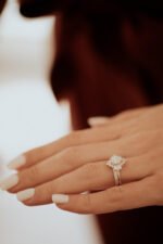 14k Solid Gold Oval Moissanite Diamond Ring - Image 5