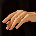 天然鑽石經典結婚戒指：18K 純金 Solo 低圓頂戒指